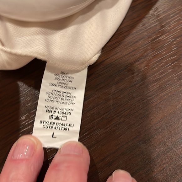 Cotton Sheath with a lace overlay - Picture 6 of 6